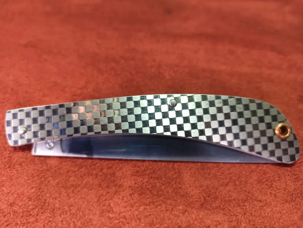 N°1 Full Metal - damier - fermé.webp